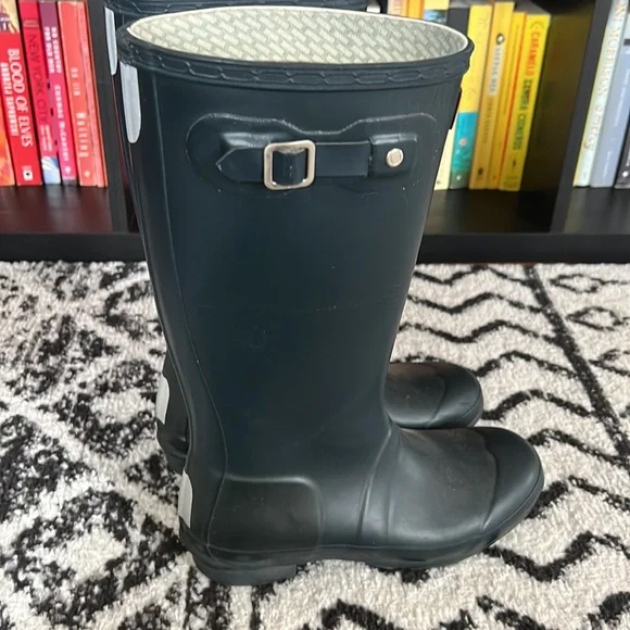 Hunter Short Boots - Picture 3 of 4